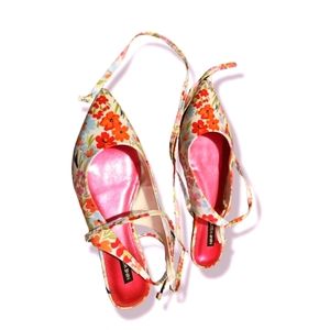 Nine West Floral Anklen Strap Sandals